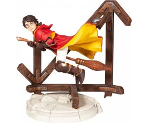 Figura enesco harry potter jugando al quidditch