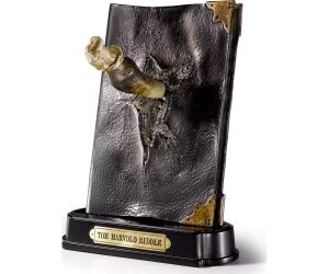 Réplica the noble collection harry potter diario tom riddle con colmillo de basilisco
