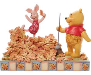 Figura enesco disney winnie the pooh pooh & piglet recogiendo hojas de otoño