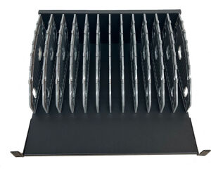 ESTANTE EWENT CON 12 RANURAS  DE CARGA PARA PORTATIL?S 483x360x190mm