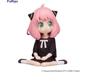 Figura good smile company spy x family noodle stopper anya forger sitting on the floor