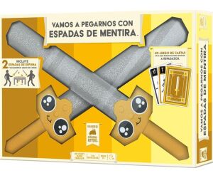 Juego de mesa vamos a pegarnos con espadas de mentira edad recomendada 10 años