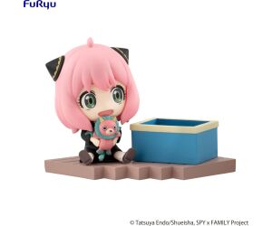 Figura good smile company spy x family anya forger hold
