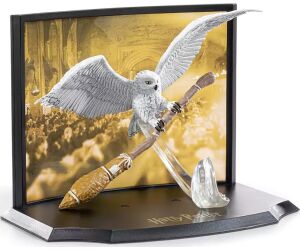 Figura the noble collection toyllectible treasures harry potter hedwig