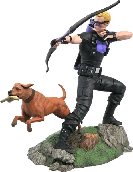 Figura diamond select toys marvel gallery hawkeye ojo de halcon con perro diorama