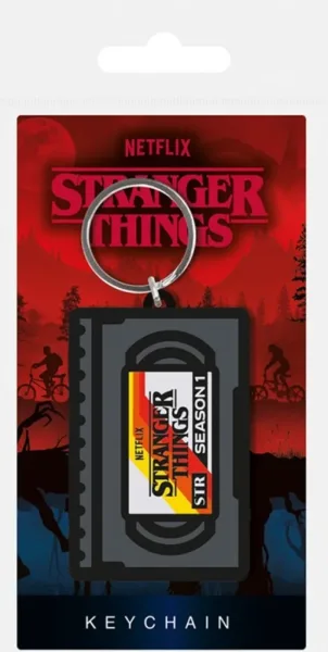 Llavero pyramid stranger things
