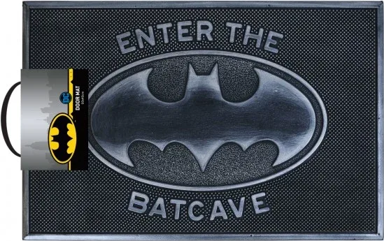 Felpudo pyramid DC comics batman batcueva
