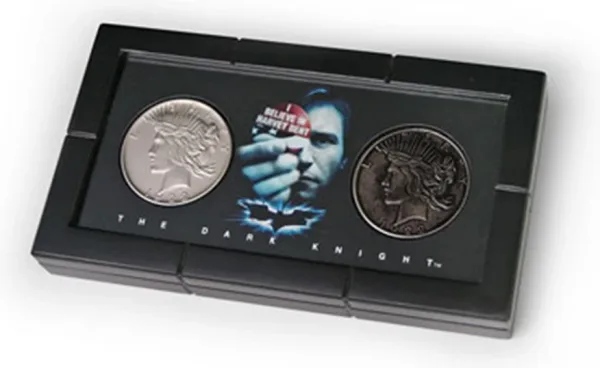 Set de 2 monedas the noble collection caballero oscuro harvey dent en caja dlx