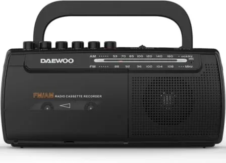 Radio Cassete Daewoo DW1108/ con Cable/ a Pilas/ Negra